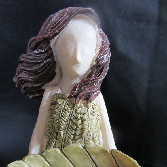 Mother Nature Offering Statue - Picture 3 of 7